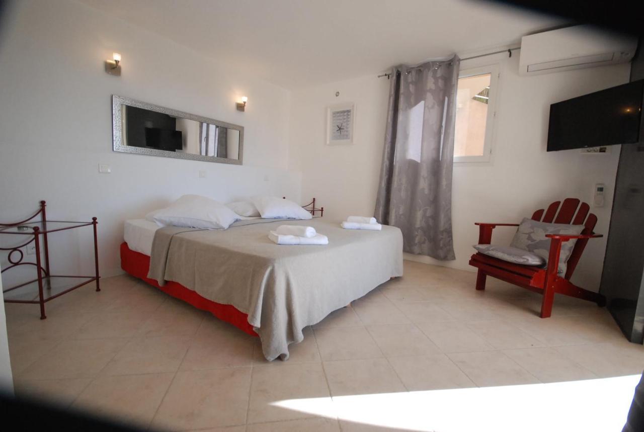 Aloasis Bed and Breakfast Grimaud Εξωτερικό φωτογραφία