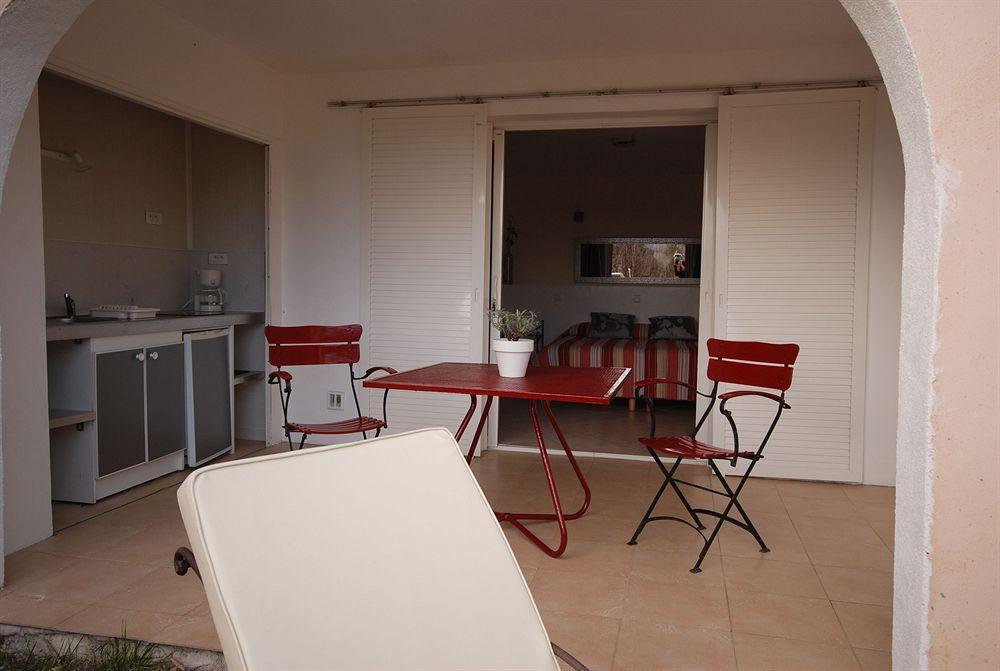Aloasis Bed and Breakfast Grimaud Εξωτερικό φωτογραφία